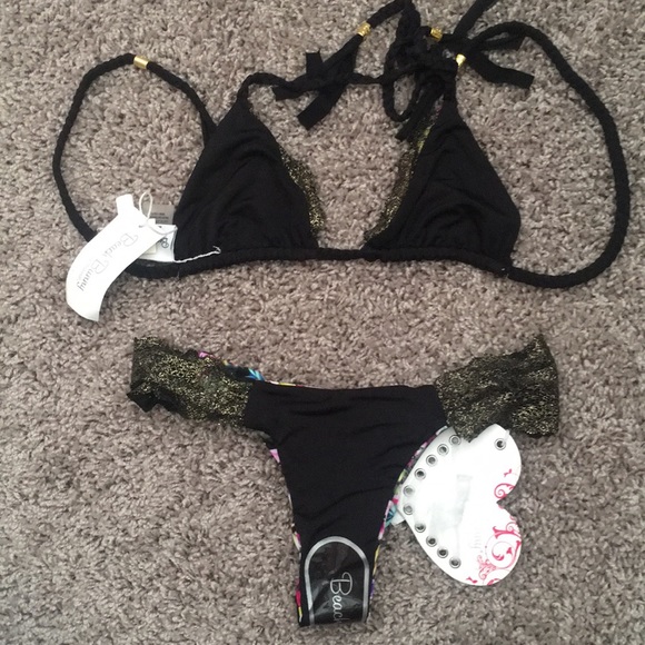 Beach bunny bikini - Picture 2 of 8